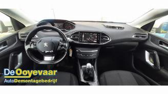 Peugeot 308 308 (L3/L8/LB/LH/LP), Hatchback 5-drs, 2013 / 2021 1.6 BlueHDi 120 picture 5