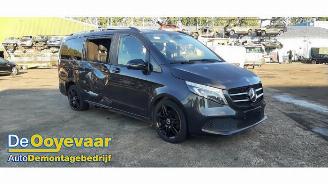 Coche siniestrado Mercedes V-klasse V (447.8), MPV, 2014 2.0 250d 16V 2022/8