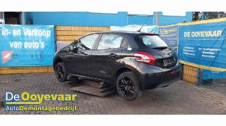 Vrakbiler auto Peugeot 208 208 I (CA/CC/CK/CL), Hatchback, 2012 / 2019 1.4 16V 2012/6