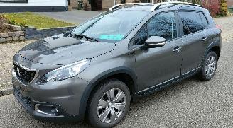 uszkodzony samochody osobowe Peugeot 2008 Peugeot 2008 Signature 2019/11