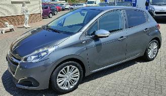  Peugeot 208 Peugeot 208 Style 2016/4