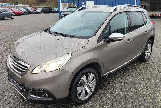 Schadeauto Peugeot 2008 Peugeot 2008 Allure e hdi 2014/12