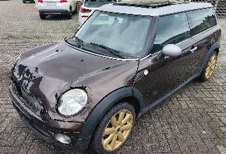 damaged passenger cars Mini Clubman MINI COOPER Clubman Cooper 2009/9