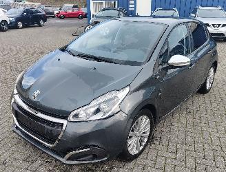 skadebil auto Peugeot 208 Peugeot 208 BlueHDi 100 Style 2017/5