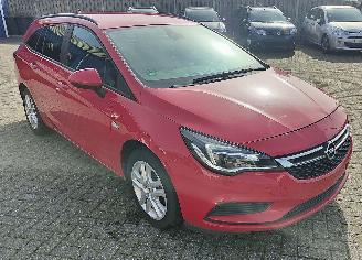 krockskadad bil auto Opel Astra Opel Astra ST 1.0 ECOTEC Turbo Dynamic 77kW S/S 2018/5