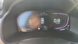 Kia Stonic Kia Stonic Edition 7  lichte rijdende schade ! picture 13