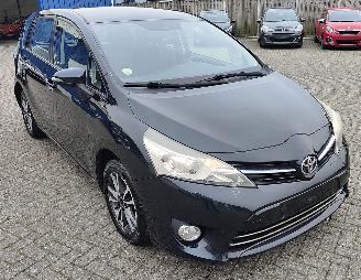 Toyota Corolla Toyota Verso Executive 2 liter d4d picture 7