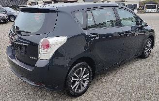 Toyota Corolla Toyota Verso Executive 2 liter d4d picture 4