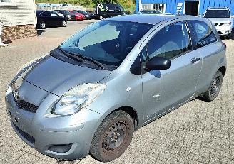 uszkodzony samochody osobowe Toyota Yaris toyota yaris 2010/6
