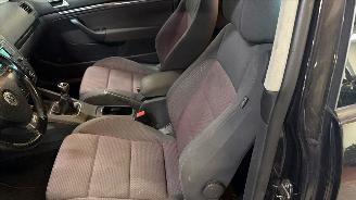 Volkswagen Golf GT picture 6