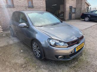 krockskadad bil auto Volkswagen Golf  2009/2