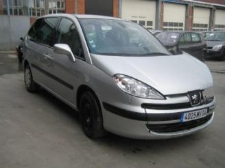 Damaged car Peugeot 807  2006/8