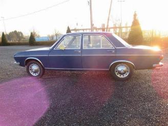 Audi 100  picture 8