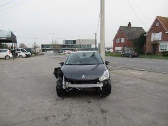 Unfallwagen Peugeot 208  2019/2