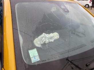 Peugeot 208  picture 14