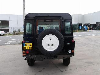 Land Rover Defender 110 picture 7