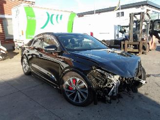Damaged car Audi Q6 S-LINE 2025/6