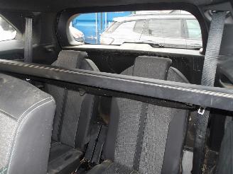 Peugeot 5008 HYBRID ALLURE picture 22