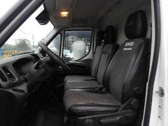 Iveco Daily 35 S16 picture 15