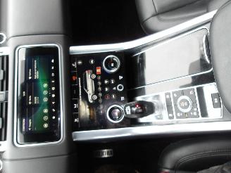 Land Rover Range Rover sport P400E picture 17