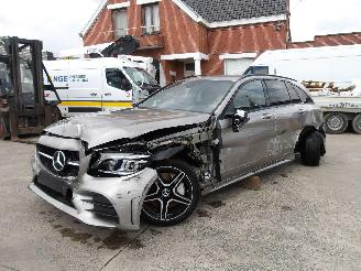 Damaged car Mercedes C-klasse  2020/12