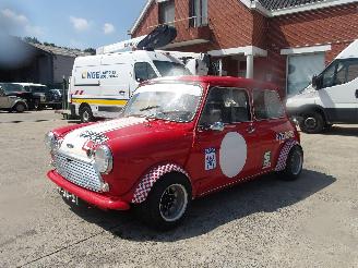 damaged passenger cars Austin Mini  1970/5