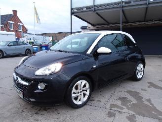 Coche accidentado Opel Adam  2015/12