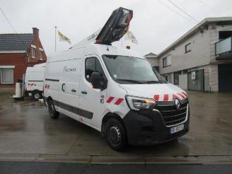 Renault Master HOOGTEWERKER picture 3