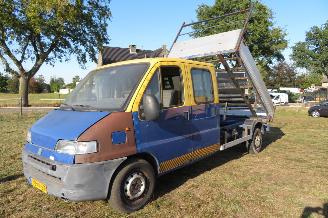 krockskadad bil bedrijf Fiat Ducato 2.5 DIESEL DUBBELE CABINE OPEN LAADBAK KIPPER !!!! 2001/4