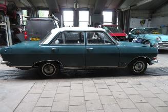 Opel Rekord SEDAN UITVOERING, BENZINE picture 9