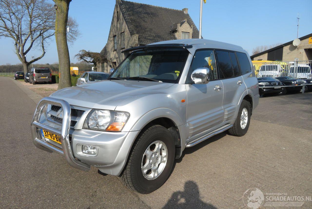 Mitsubishi Pajero PAJERO 3.2 DI GLS LBHR LONG BODY 4X4 AIRCO