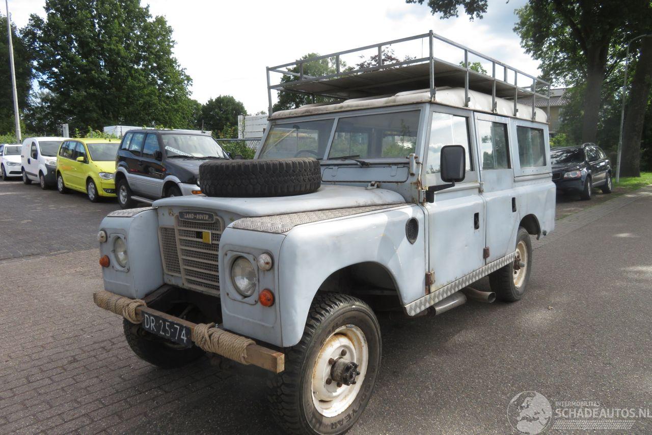 Land Rover 88/109 SAFARI 109 CARAWAGON UITVOERING (ZEER UNIEK)