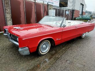 uszkodzony samochody osobowe Chrysler Newport V8 440CI MOTOR CABRIOLET (WAS ORIGINEEL EEN COUPE) 1967/2