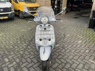 Piaggio  VESPA PRIMAVERA SNORSCOOTER picture 8