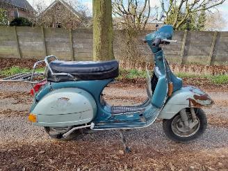 Vespa  125 cc klassieke motorfiets voor restauratie picture 66