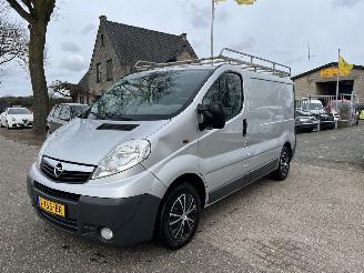 krockskadad bil bedrijf Opel Vivaro 2.0 CDTI L1/H1 AIRCO, MARGE AUTO 2013/5