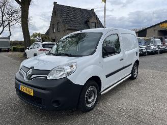 dañado vehículos comerciales Renault Kangoo 1.5 DCI ENERGY COMFORT, AIRCO, N.A.P., PDC. EURO 5 2016/11