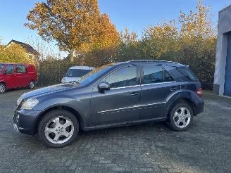 Mercedes ML 350 CDI 4MATIC GEEL KENTEKEN picture 3