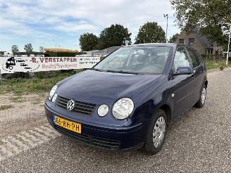 skadebil auto Volkswagen Polo 1.4-16V ATHENE 5 DEURS MET AIRCO 2005/4