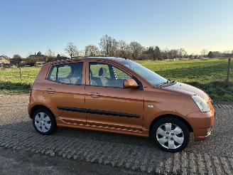 Kia Picanto 1.0 LX picture 16