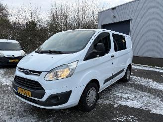 skadebil bedrijf Ford Transit Custom 290 2.2 TDCI L1H1 Trend DC 2015/1