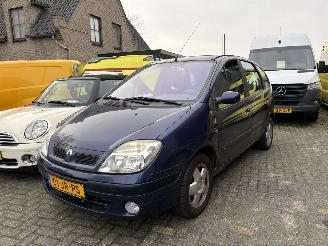 Unfallwagen Renault Mégane Scénic 2.0 16V AUTOMAAT, CLIMA 2002/7