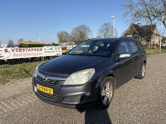 uszkodzony samochody osobowe Opel Astra STATION WAGON 1.7 CDTI BUSINESS 2009/6
