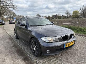 BMW 1-serie 118i High Executive automaat picture 16