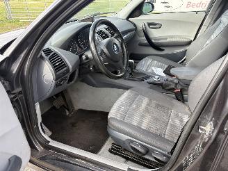 BMW 1-serie 118i High Executive automaat picture 5