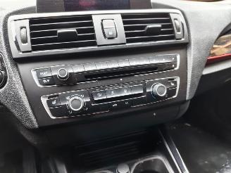 BMW 1-serie 114 I SPORT picture 23