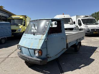 danneggiata microvetture Piaggio  VESPA APECAR P2 VOOR DECORATIE 1979/1