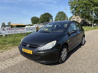 Avarii autoturisme Peugeot 307 1.6-16V NAVTECH 2004/9
