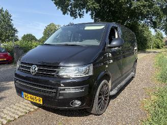 damaged commercial vehicles Volkswagen Transporter 2.0 TDI L2/H1 4MOTION DUBBELE CABINE TRENDLINE 132KW, XENON, NAVI, ENZ 2014/1