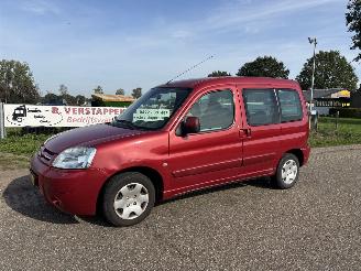 Citroën Berlingo combi 1.4i Multispace Caractère BENZINE ! AIRCO picture 2